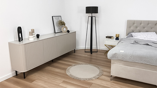 Chest of drawers in the bedroom - how to arrange it and what to store in it?