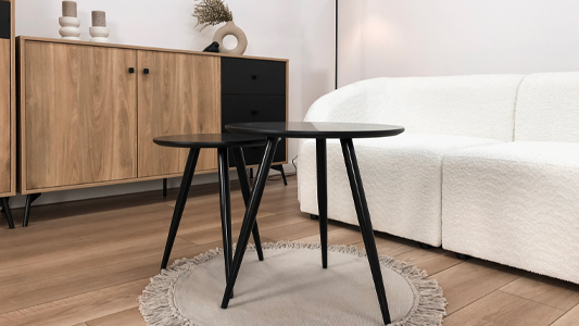 Contrasting combinations - how to combine dark and light furniture?
