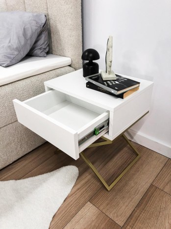meblovnia-stolik-nocny-x-siena-bialy-zloty-2-2